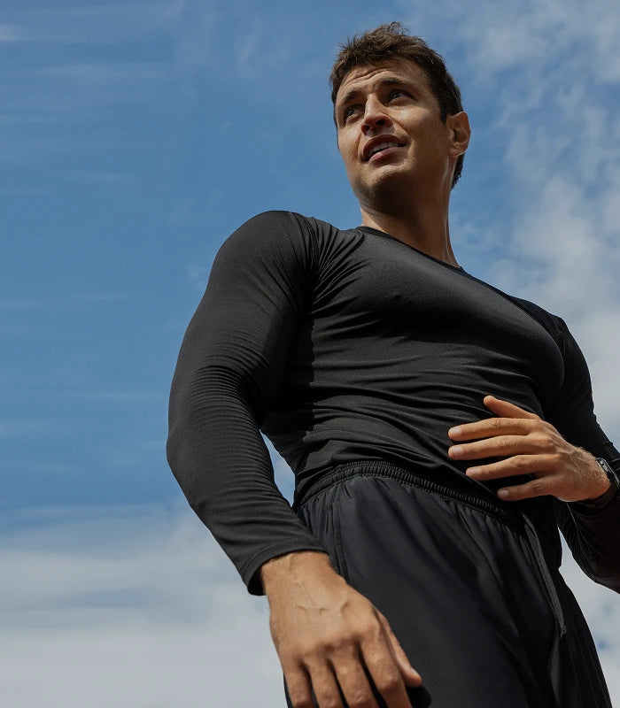 Men’s thermal tops for cold weather by Man’s SET, front view