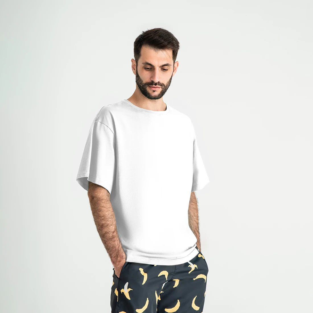 Man’s SET white oversized T-shirt, soft cotton relaxed fit men’s tee, front view