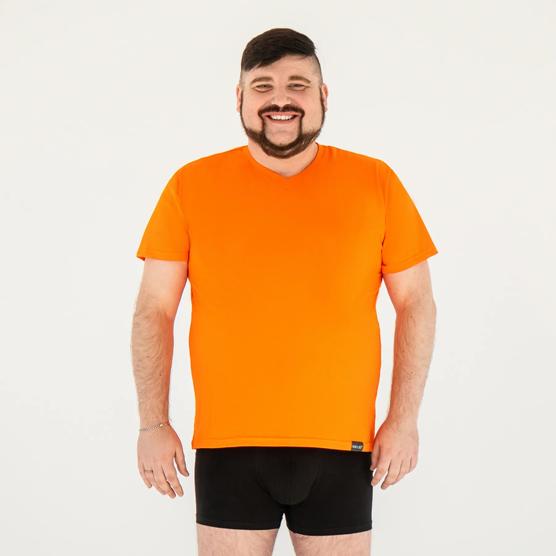 Man’s SET orange cotton V-neck Plus-Size T-shirt with black breathable men’s boxer briefs, front view