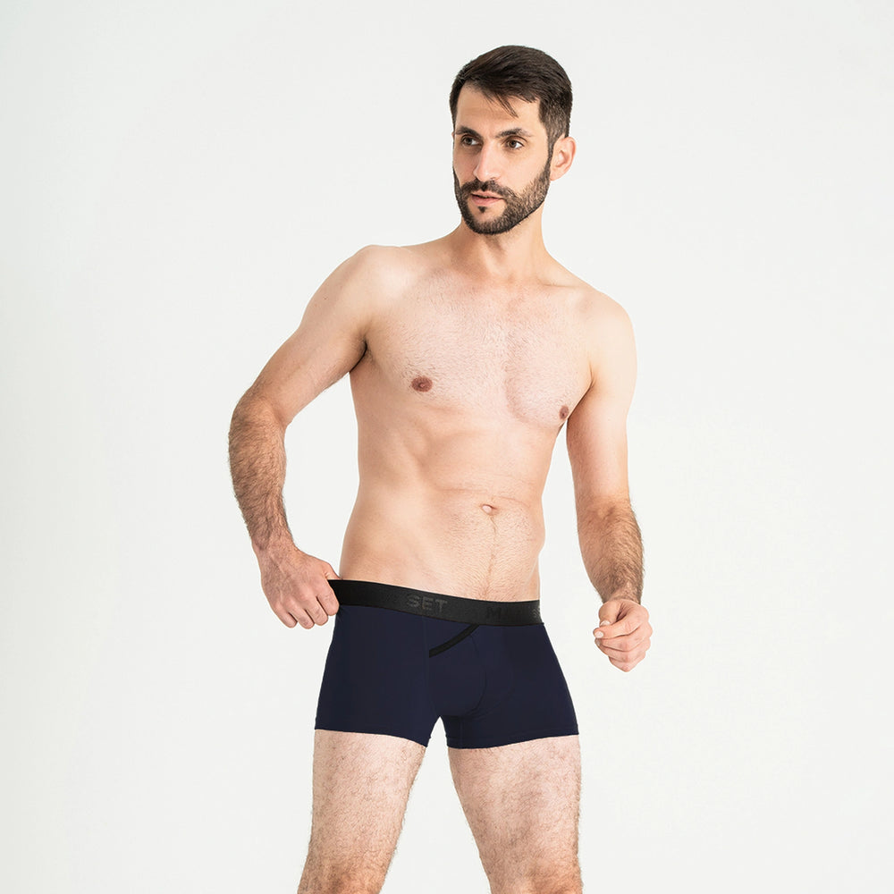 Man’s SET navy FlexFit Trunk 3.2 inch, breathable men’s underwear with ergonomic fit, front view on model