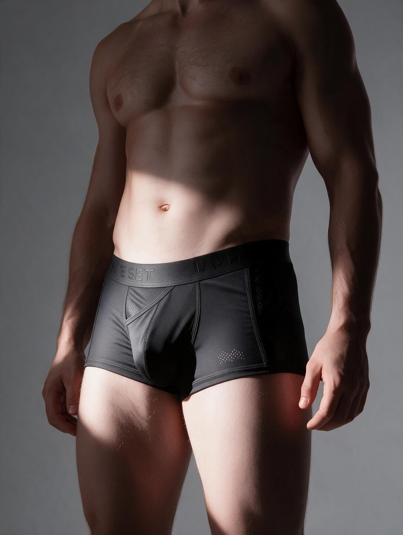 Climate Trunk worn, mid-movement